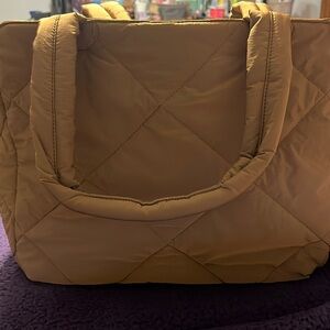 NEW !! Athleta Tan quilted tote